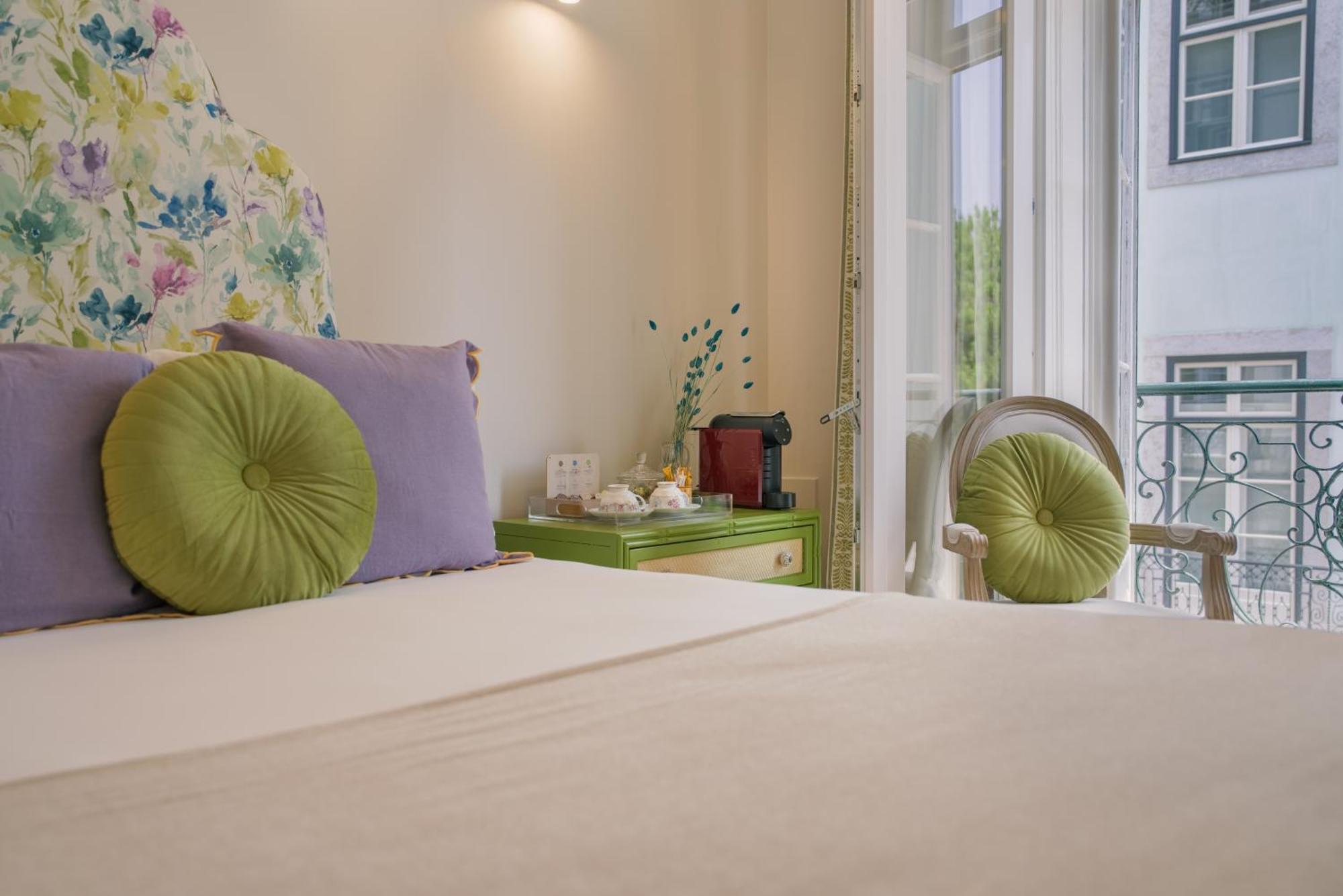 Guest house Casinha Flores 3*