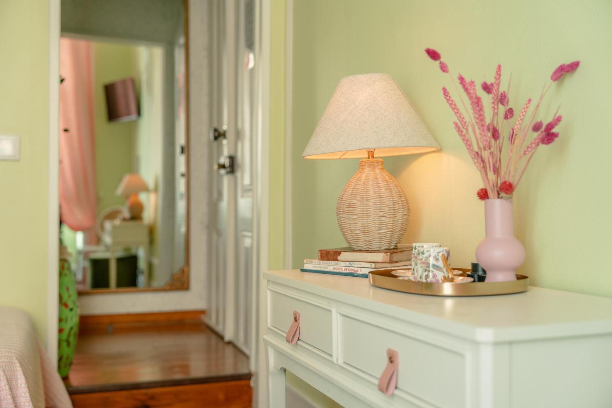 Guest house Casinha Flores 3*
